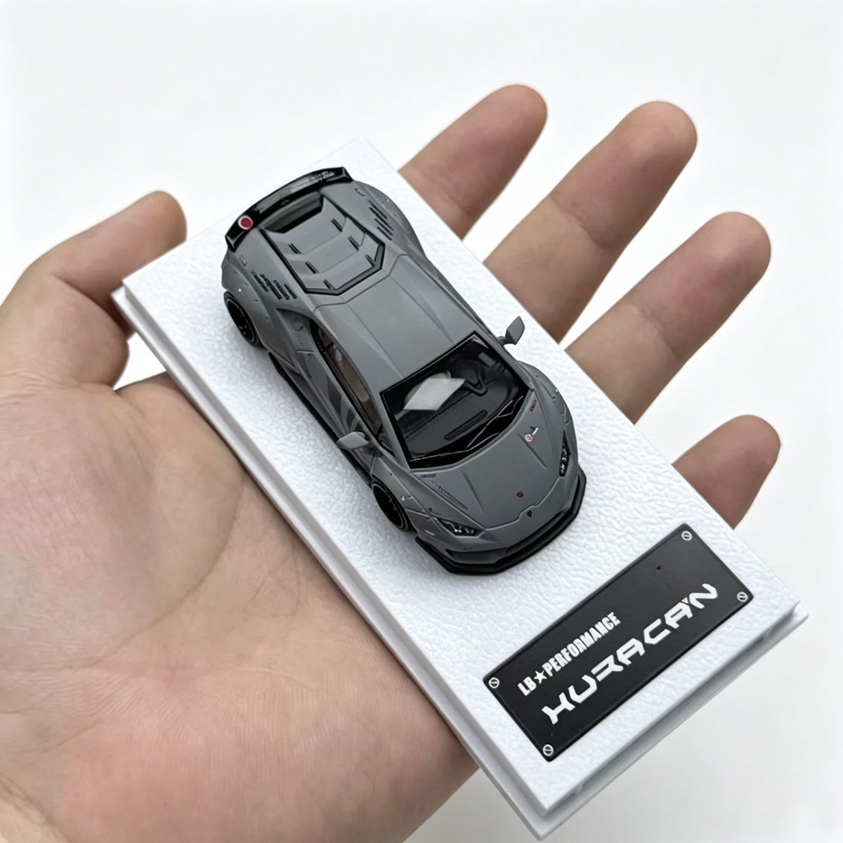 MJ Model 1:64 Lamborghini Hura - Die Cast Car 1 64 avis et prix